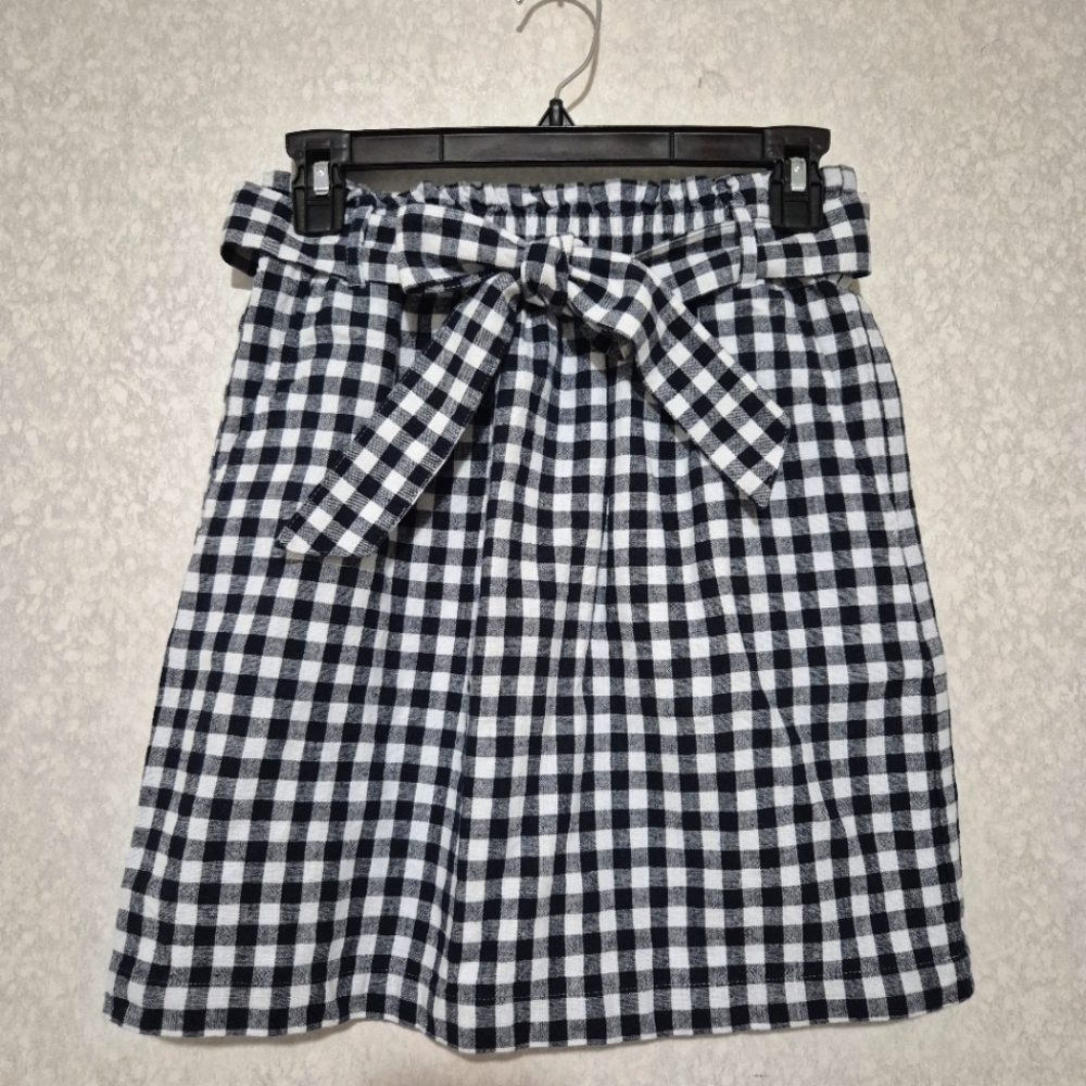 J. Crew Navy Blue and White Mini Lenght A-Line Skirt..SIZE:XXS